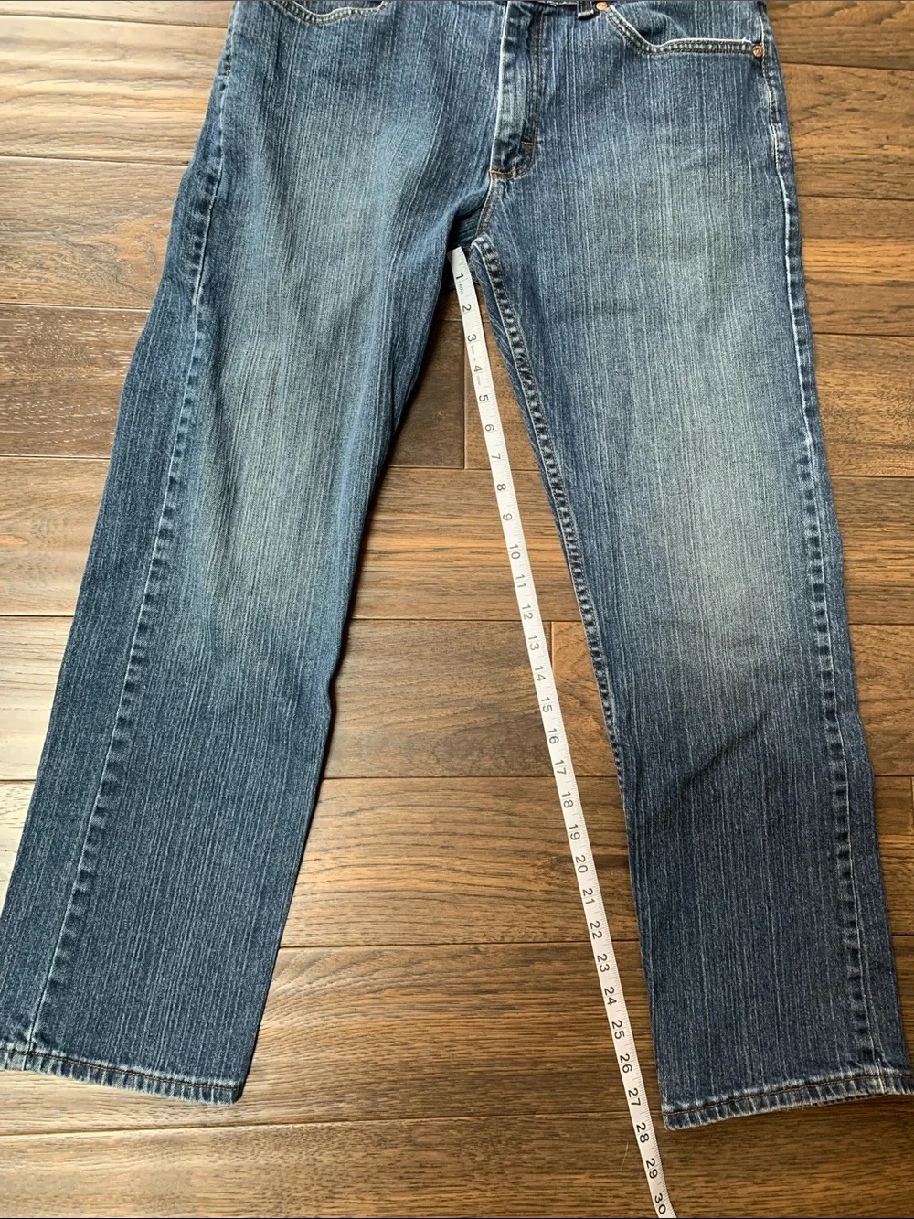 Lee Men's Classic Straight Leg Regular Fit Denim Jeans. Pre-Owned. Size:34x28.